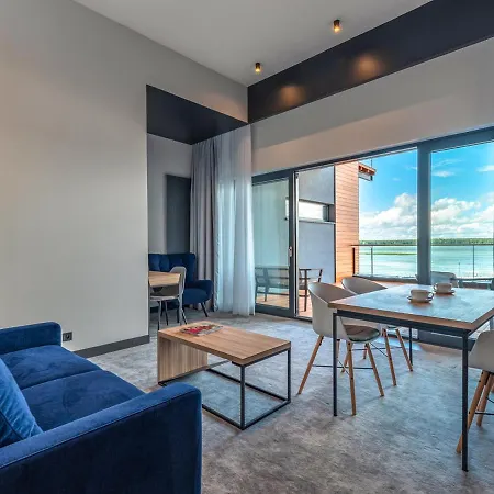 Marina Nawigator Aparthotel 3*
