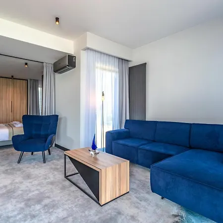 Aparthotel Marina Nawigator 3*