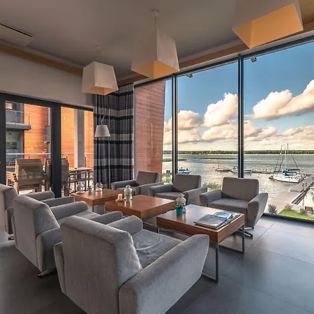 Marina Nawigator Aparthotel