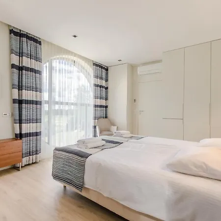 Marina Nawigator Aparthotel