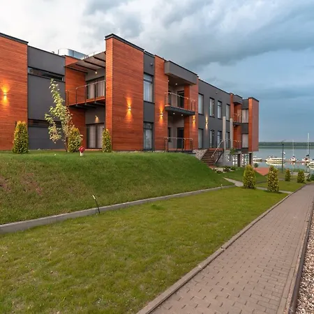 Marina Nawigator Aparthotel