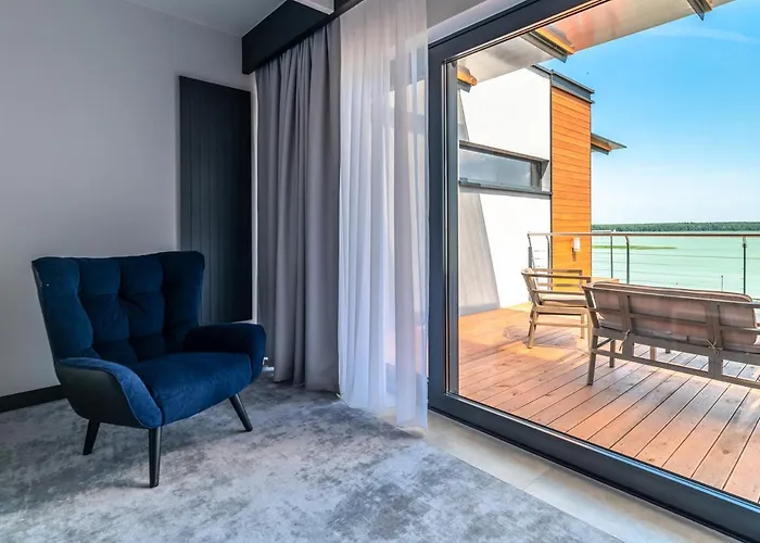 Marina Nawigator Aparthotel 4*