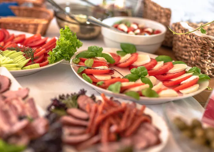 Marina Nawigator Aparthotel 4*