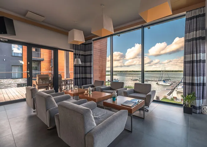 Marina Nawigator Aparthotel