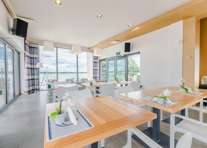 Marina Nawigator 4* Mikołajki