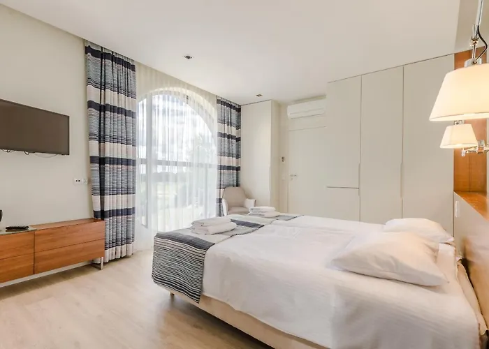 Marina Nawigator Aparthotel