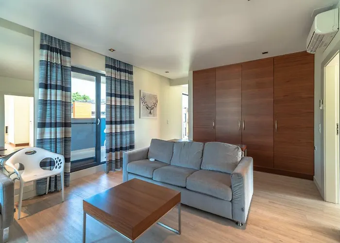 Marina Nawigator Aparthotel 4*